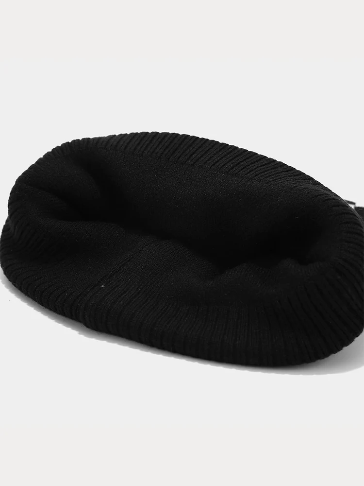 Cozy Checked Beanie Hat Scarf Gloves 3-in-1 Set - Image 10