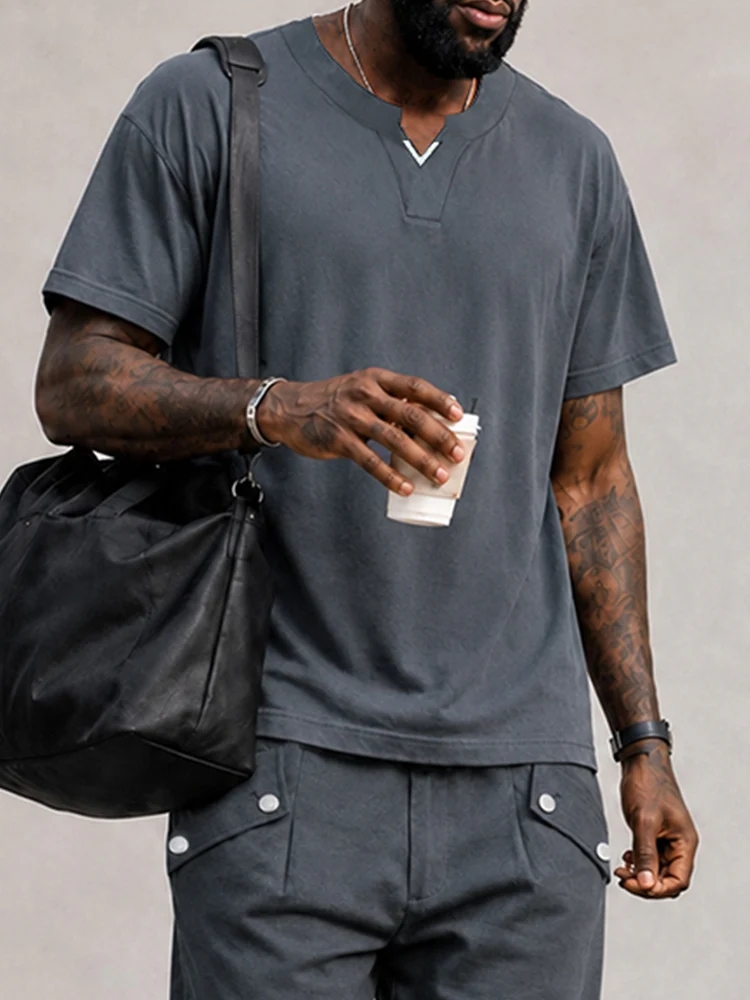 Effortless Sporty T-Shirt and Shorts Set - Image 3