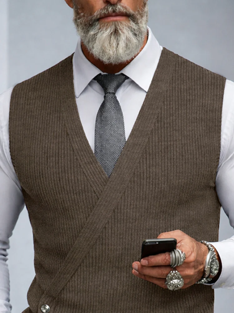 Essential V-Neck Knit Vest - Image 4