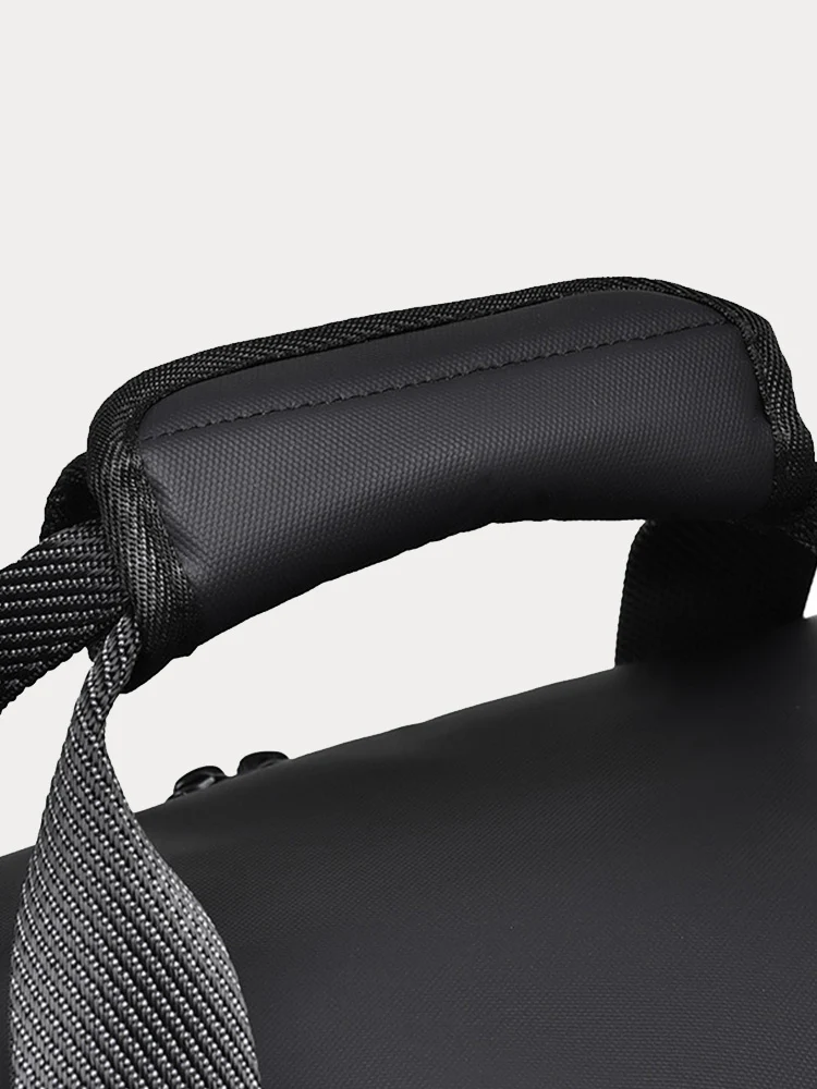 High Quality Waterproof Travel Bag - Image 19