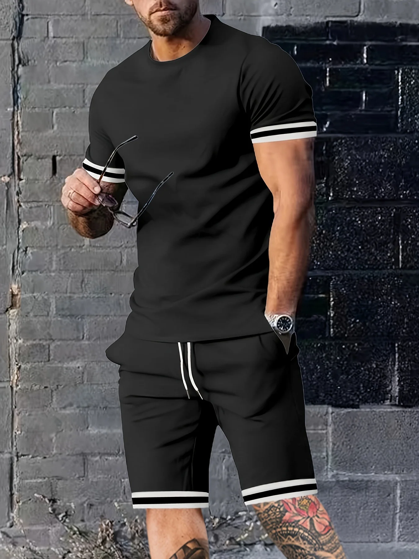 Men's Contrast Stripe 2-Piece Short Sleeve Tee & Shorts Set - Image 5