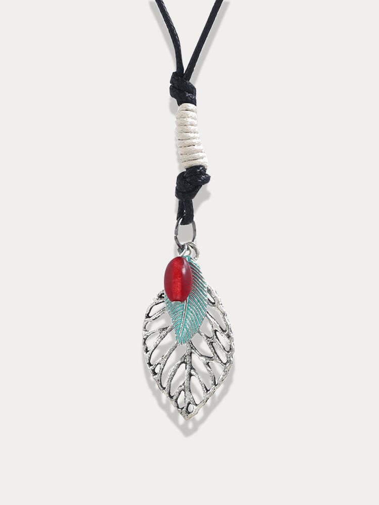 Retro Leaf Pendant Necklace - Image 3