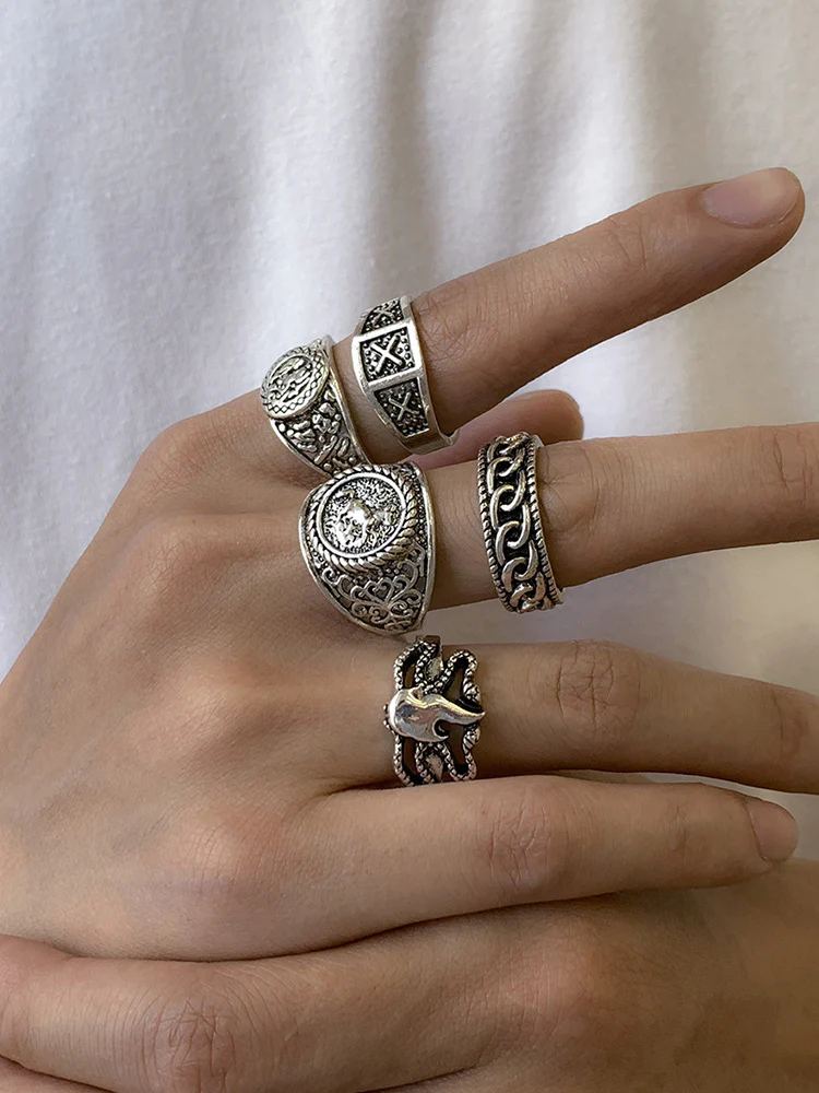 Retro Totem Design 5 Pcs Ring Set - Image 2