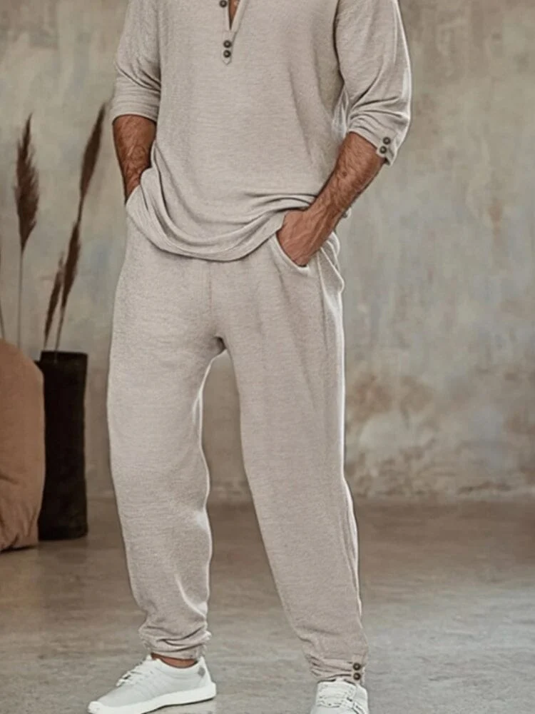 Versatile Laid-Back Outfit - Image 4